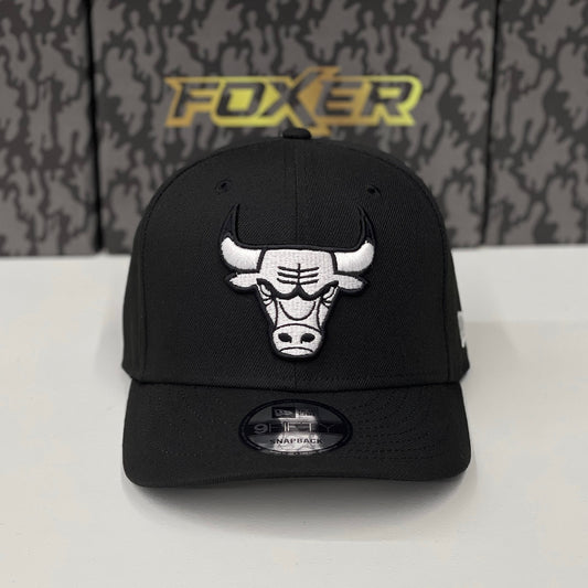 9FIFTY CHICAGO BULLS BLACK WHITE LOGO SNAPBACK
