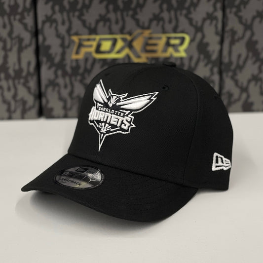 9FIFTY CHARLOTTE HORNETS BLACK WHITE LOGO SNAPBACK
