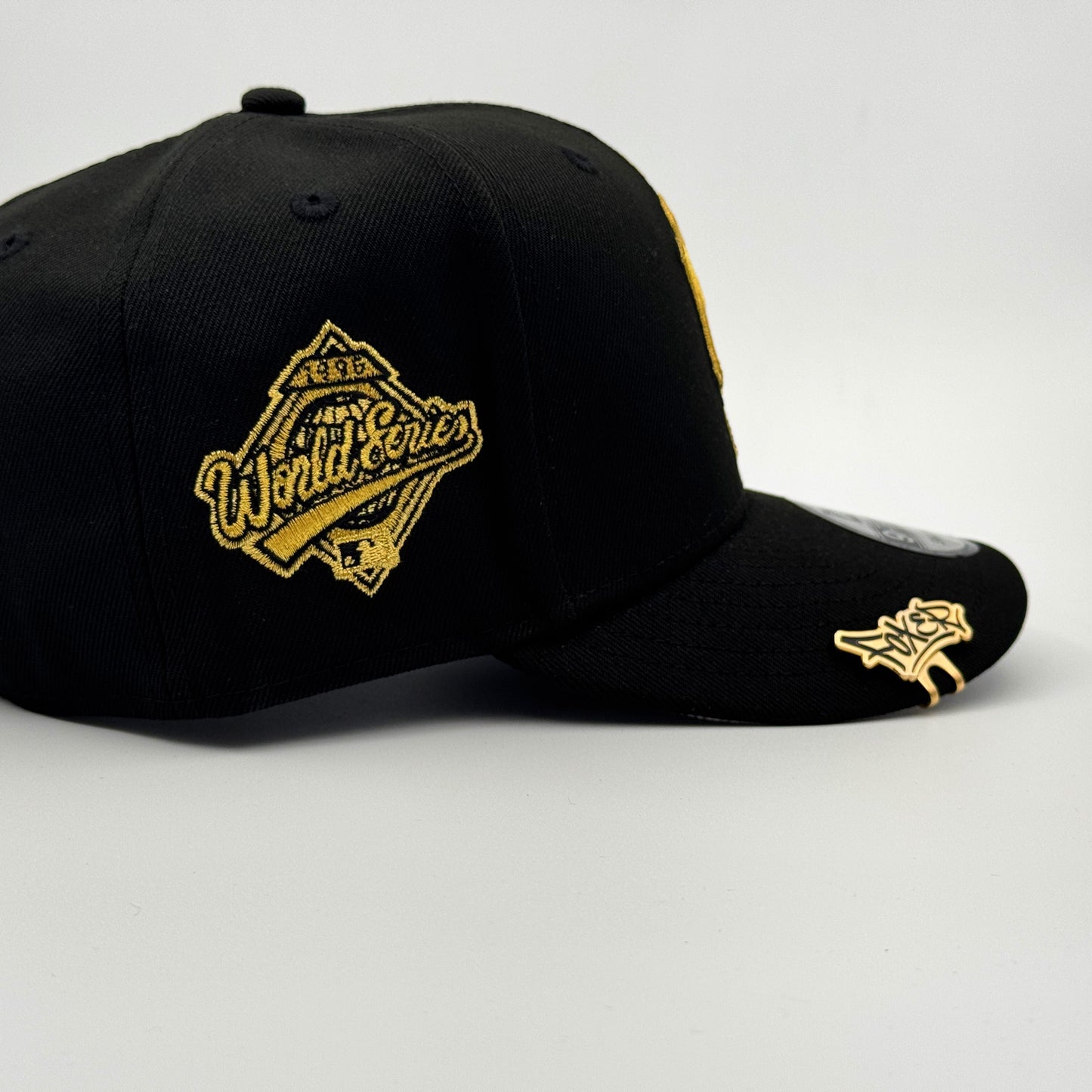 9FIFTY NY YANKEES BLACK GOLD LOGO EMPIRE STATE WS 1996